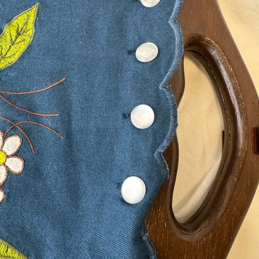 Medium Strawberry 🍓 Embroidered Navy Handbag Cottagecore Summer 🥰 - Picture 4 of 8